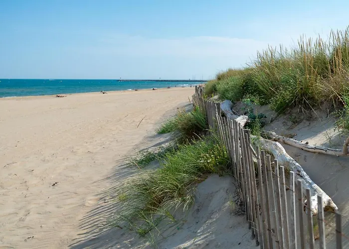 La Maison Des Epinouses, 4 A 450m De La De Chaucre Holiday home *